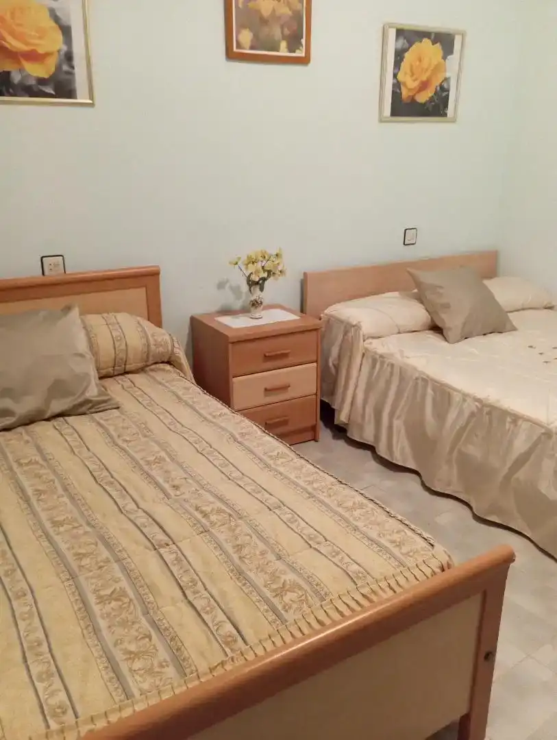 Bedroom of Flat for rent in El Cañavate    with Air Conditioner, Furnished and Oven