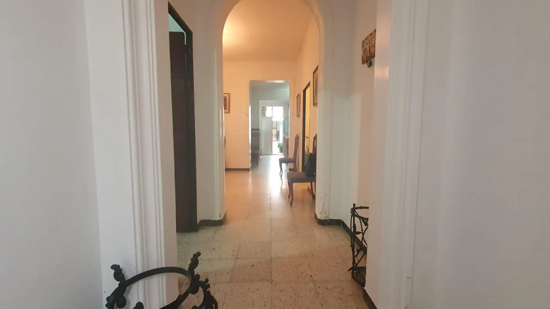 Einfamilien-Reihenhaus zum Verkauf in Pilas mit Terrasse