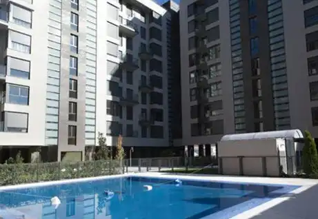 Swimming pool of Garage for sale in Tres Cantos
