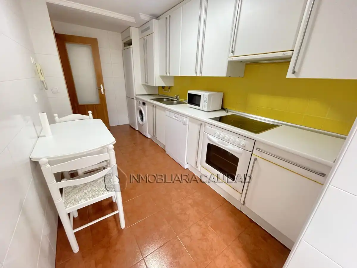 Kitchen of Flat for rent in Burgos  with Heating and Furnished