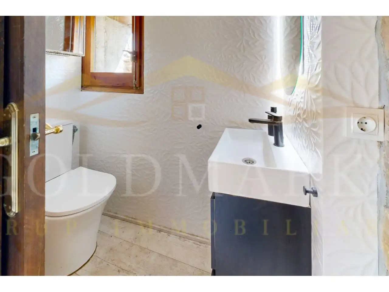 Baño de Finca rústica en venta en Sant Jaume de Frontanyà con Calefacción y Jardín privado