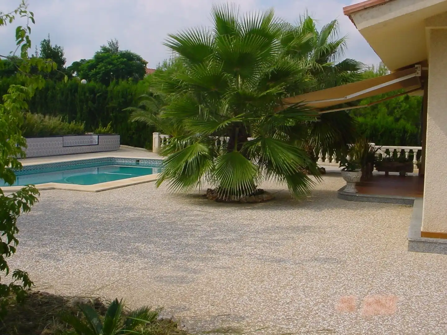 Piscina de Casa o xalet en venda en Picassent amb Aire condicionat, Jardí privat i Parquet