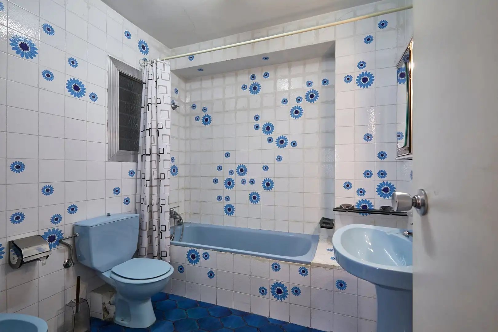 Baño de Piso en venta en Barcelona con Aire acondicionado, Calefacción y Amueblado