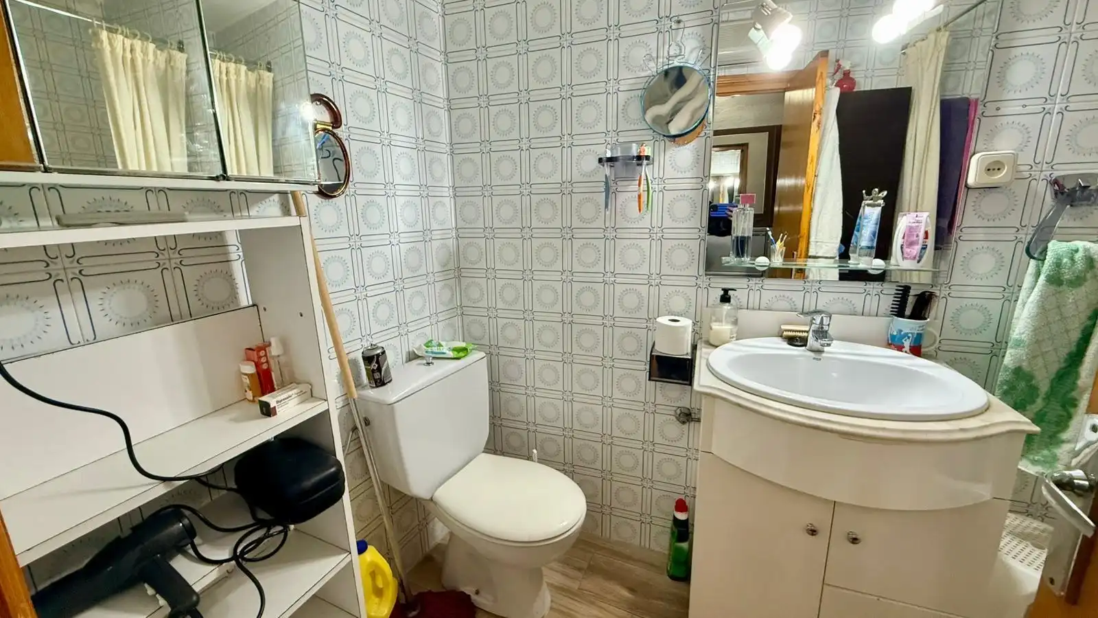 Bany de Casa o xalet en venda en Cuéllar amb Traster, Moblat i Alarma