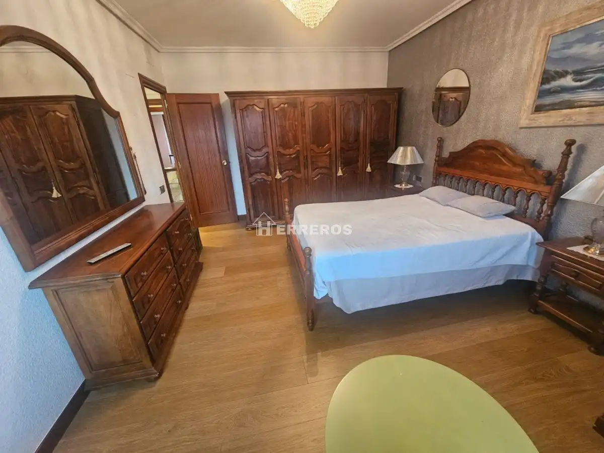Bedroom of Flat for sale in  Logroño  with Heating, Terrace and Storage room
