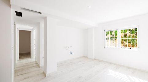 Foto 5 de Planta baixa en venda a Calle Trafalgar, Girón - Las Delicias, Málaga Capital