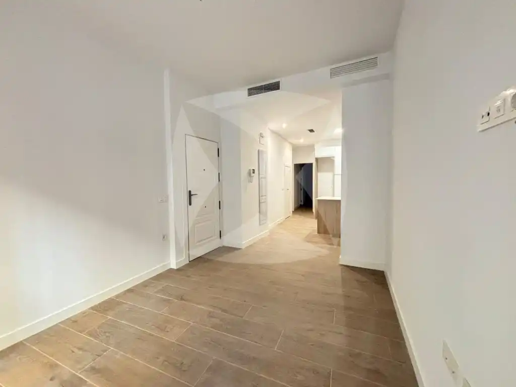 Piso con ascensor en venta en Calle Suárez Somontes, imagen 4