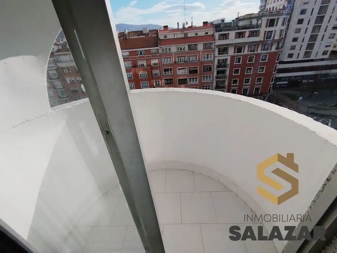 Terrasse von Wohnung zur Miete in Basurtu - Zorrotza