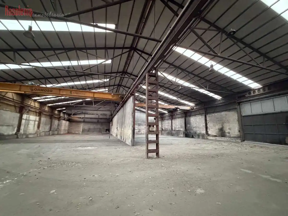 Vista exterior de Nave industrial en venta en As Pontes de García Rodríguez 