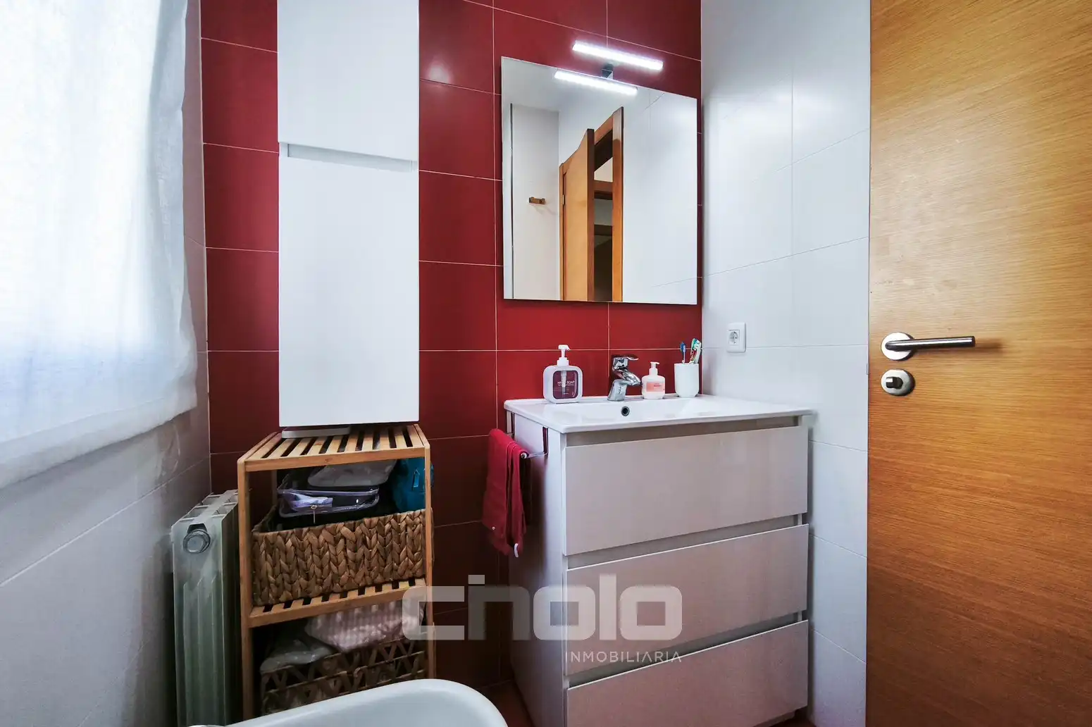 Baño de Piso en venta en Lugo con Calefacción, Trastero y Amueblado