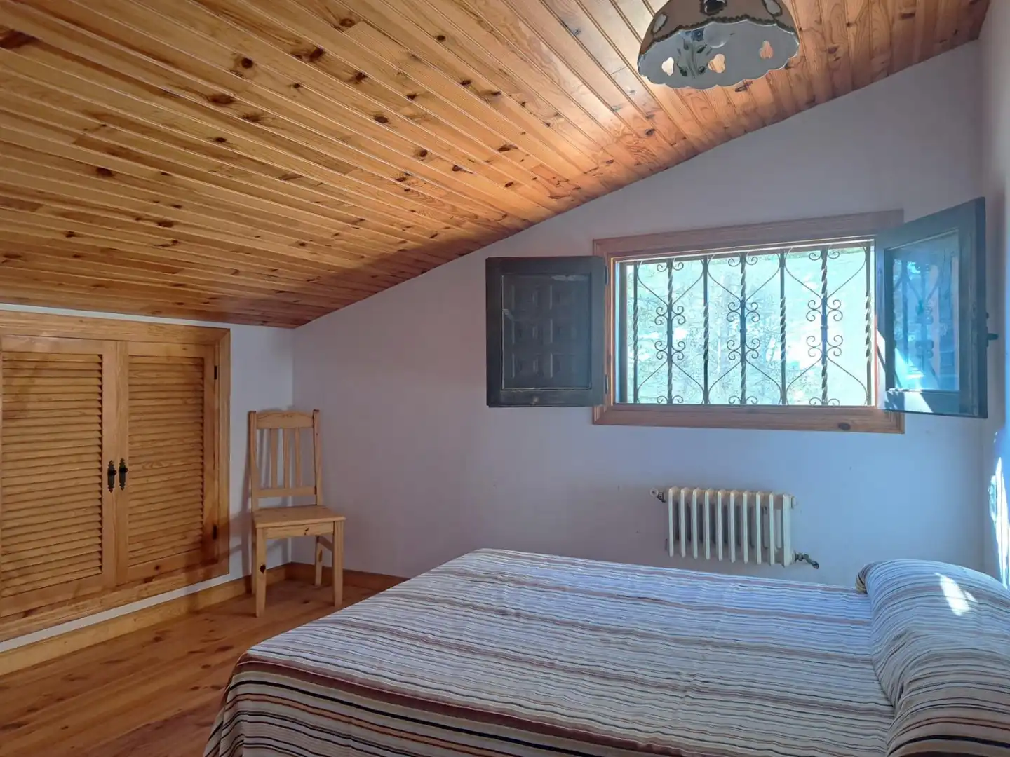 Bedroom of Country homes for sale in Cortes de Pallás  with Heating and Swimming Pool