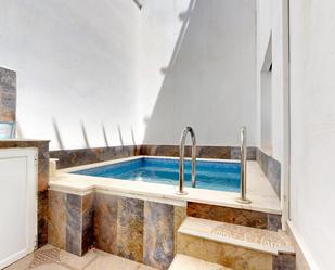 Swimming pool of Single-family semi-detached for sale in  Córdoba Capital  with Air Conditioner, Heating and Terrace