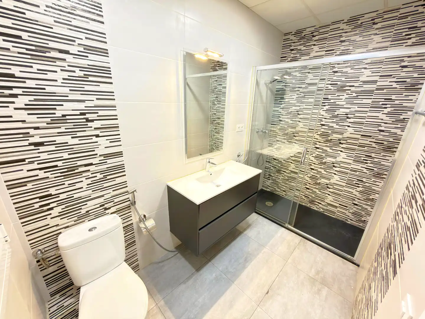 Baño de Piso en venta en Barcelona con Aire acondicionado, Calefacción y Trastero