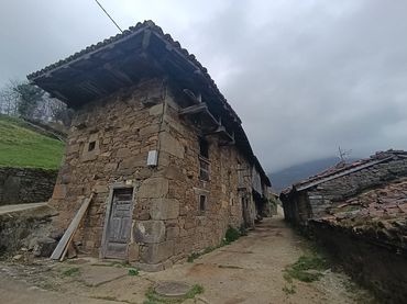 Casa a schiera in vendita a Lugar la Felguerina 39