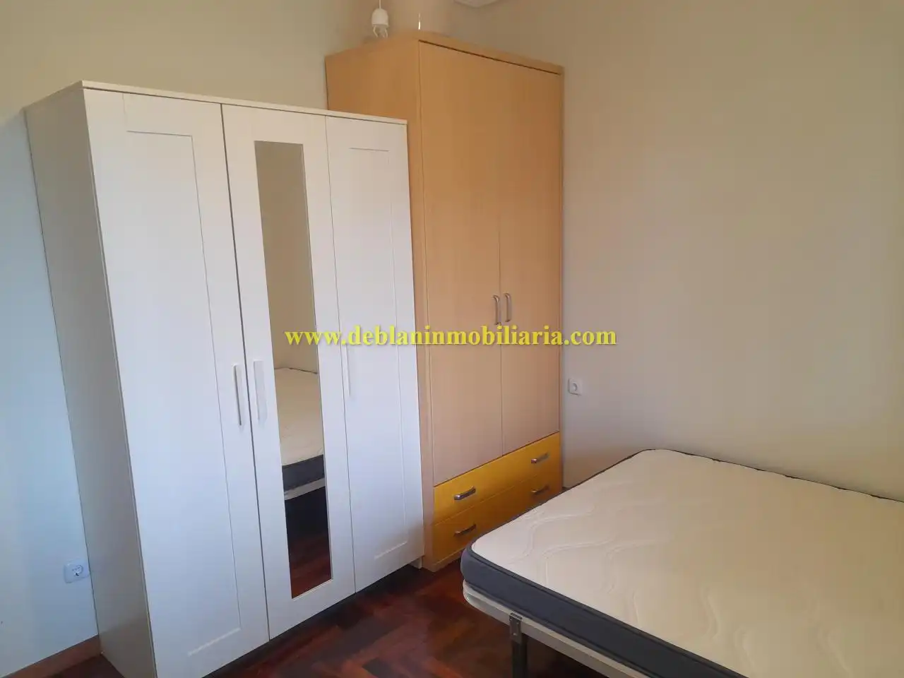 Schlafzimmer von Wohnung zur Miete in O Porriño   mit Terrasse und Balkon