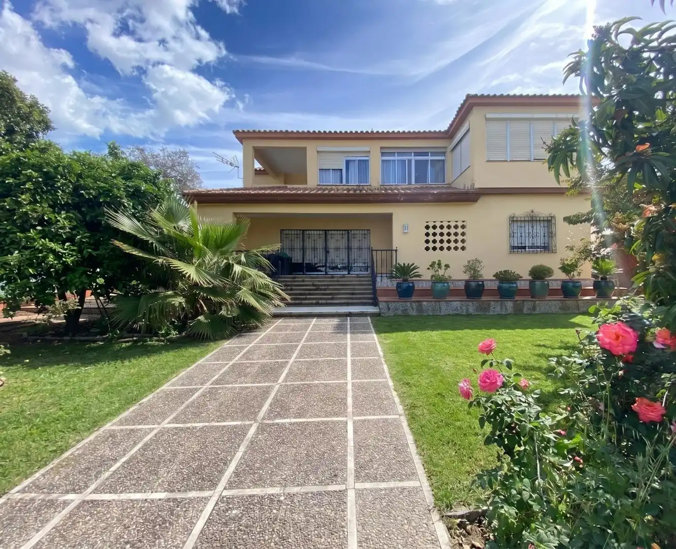 Vista exterior de Casa o chalet de alquiler en Algeciras