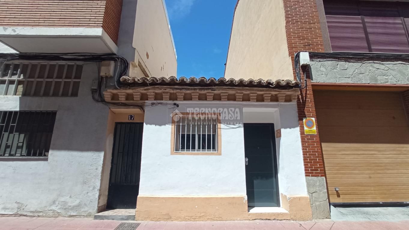 Exterior view of Flat for sale in  Zaragoza Capital  with Air Conditioner and Heating