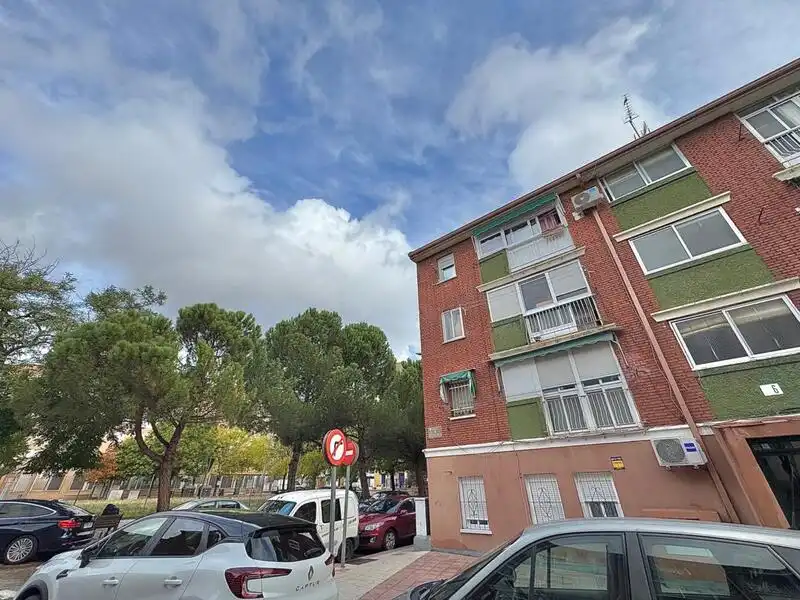 Vista exterior de Pis en venda en Torrejón de Ardoz amb Aire condicionat