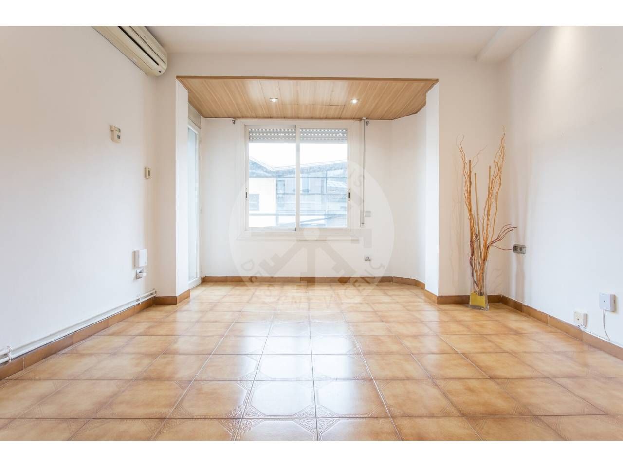 Living room of Flat for sale in Manresa  with Air Conditioner, Heating and Storage room