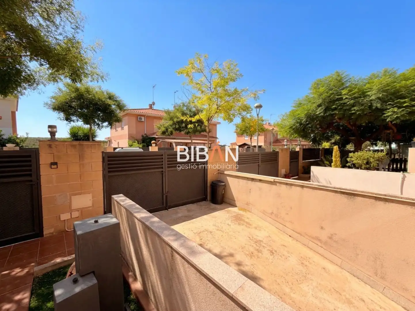 Garden of Detached homes for sale in Tarragona  with Air Conditioner, Heating and Storage room
