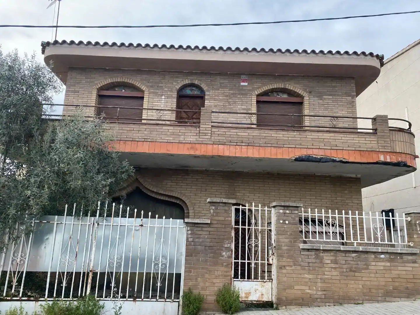 Vista exterior de Casa o xalet en venda en Polinyà amb Aire condicionat i Balcó