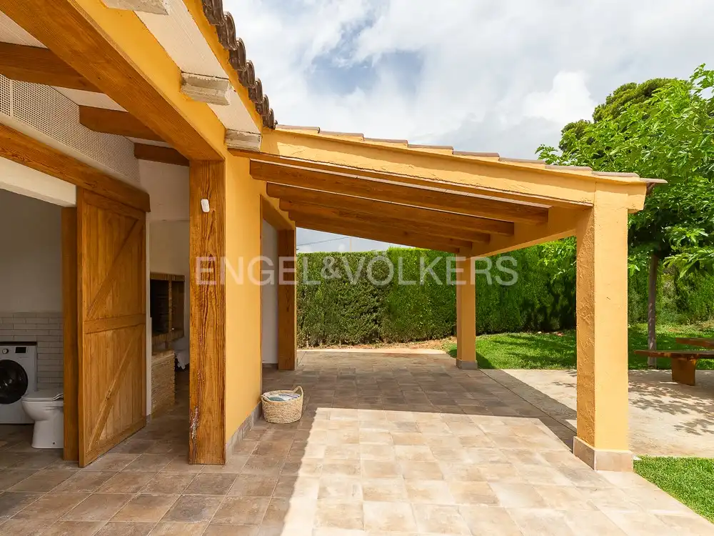 Terraza de Casa o chalet de alquiler en Torrent con Aire acondicionado, Calefacción y Jardín privado