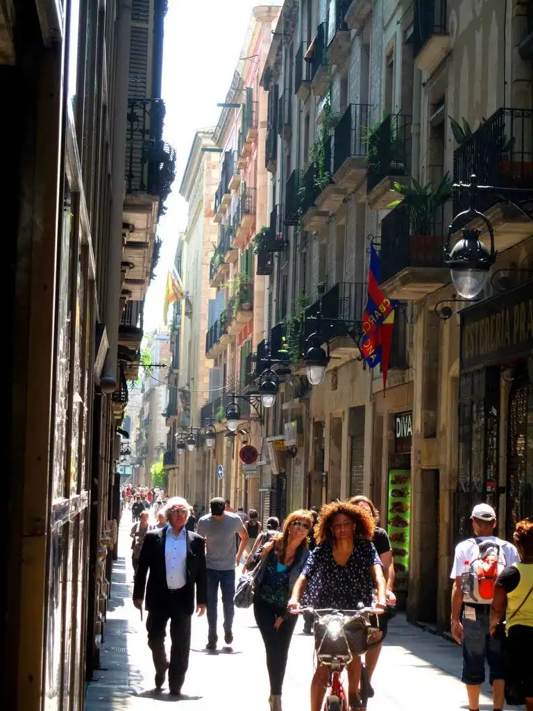 Exterior view of Buildings for sale in Barcelona