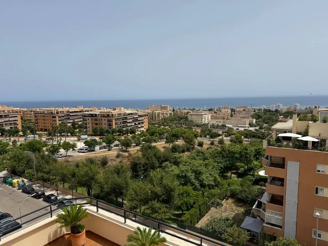 Penthouse with pool for sale in C/ Pasaje Mendelssohn 4