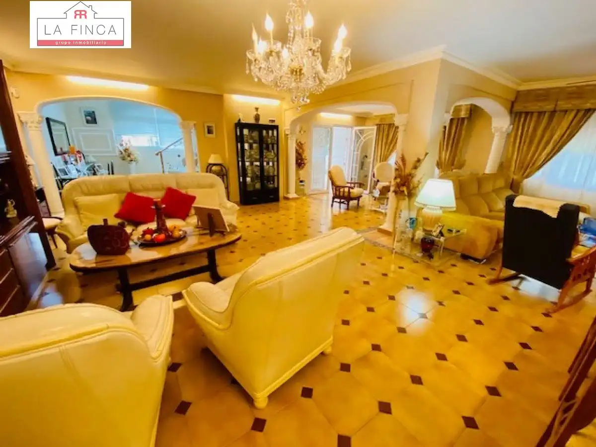 Living room of Houses for sale in Málaga  with Private garden, Terrace and Storage room