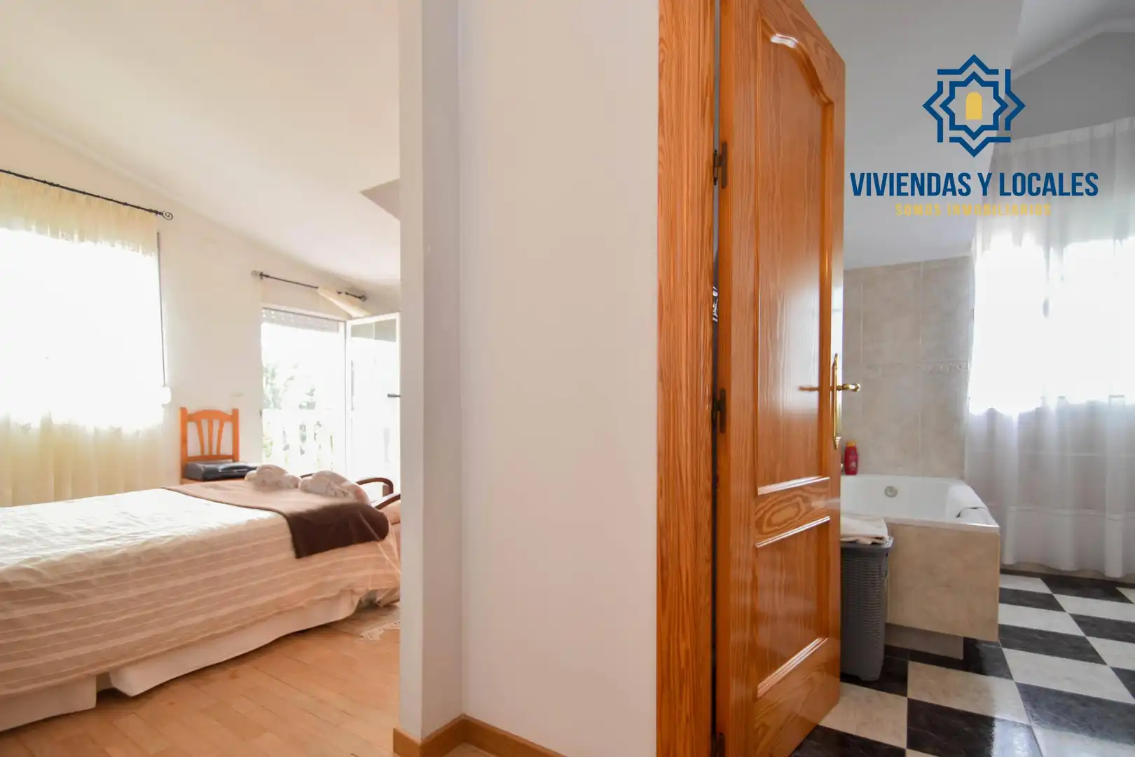 Detached house with pool for sale in Calle de Malacavi, imagen 23