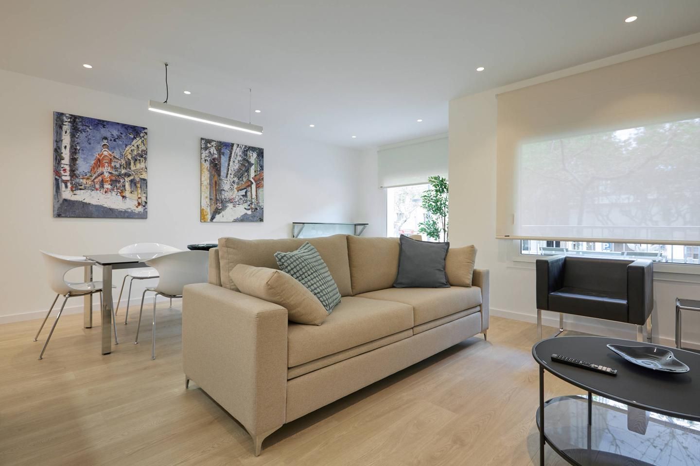 Flat for rent in Carrer de Laureà Miró, El Centre