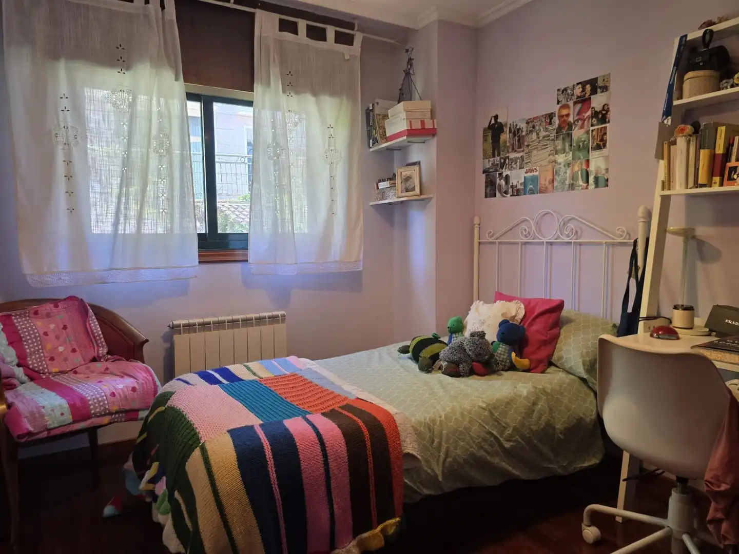 Habitación de Casa adosada en venta en Ponteareas con Calefacción, Jardín privado y Terraza