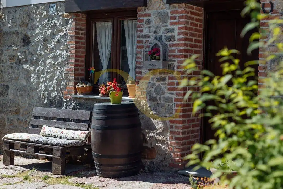 Jardí de Casa o xalet en venda en Cangas de Onís amb Calefacció, Jardí privat i Terrassa