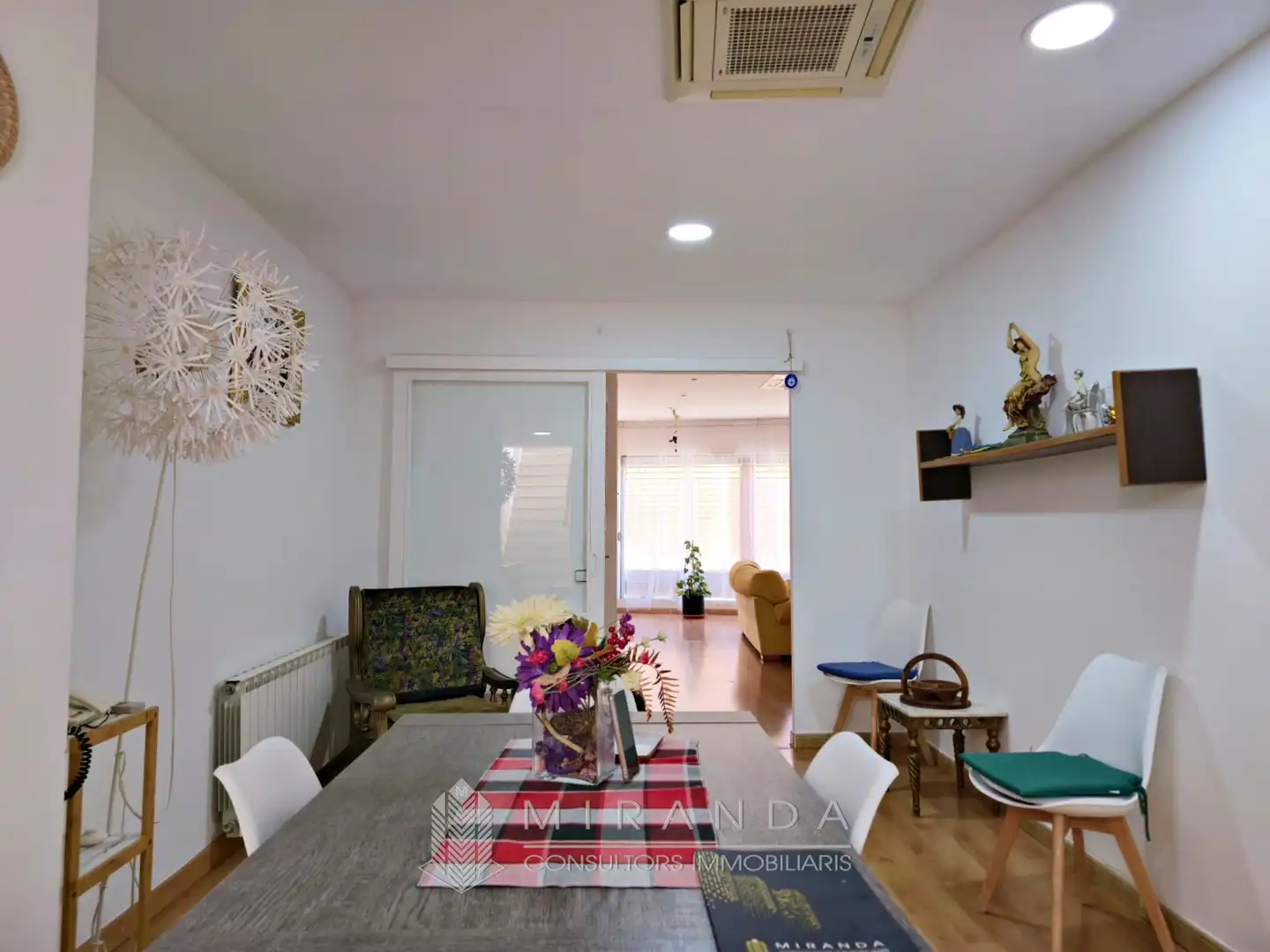 Casa adosada de alquiler con opción a compra en Breda con Aire acondicionado, Calefacción y Parquet