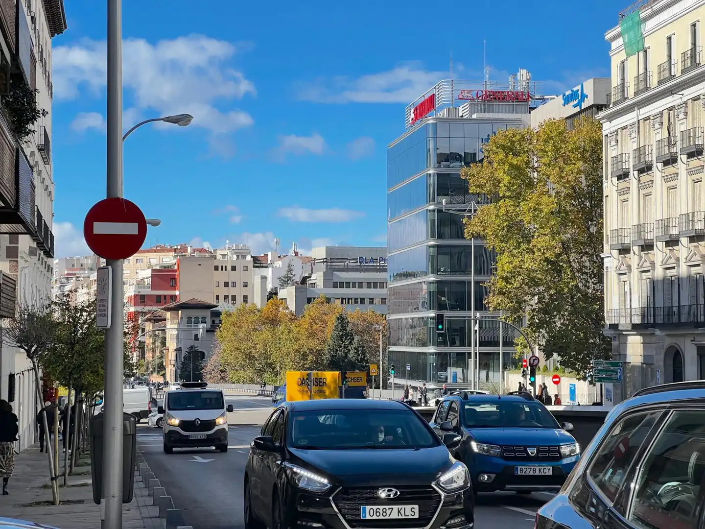 Exterior view of Flat for rent in Barrio de Salamanca