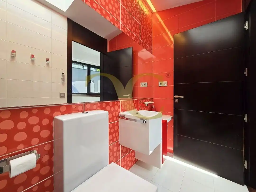 Baño de Casa o chalet en venta en Gijón  con Calefacción, Jardín privado y Terraza