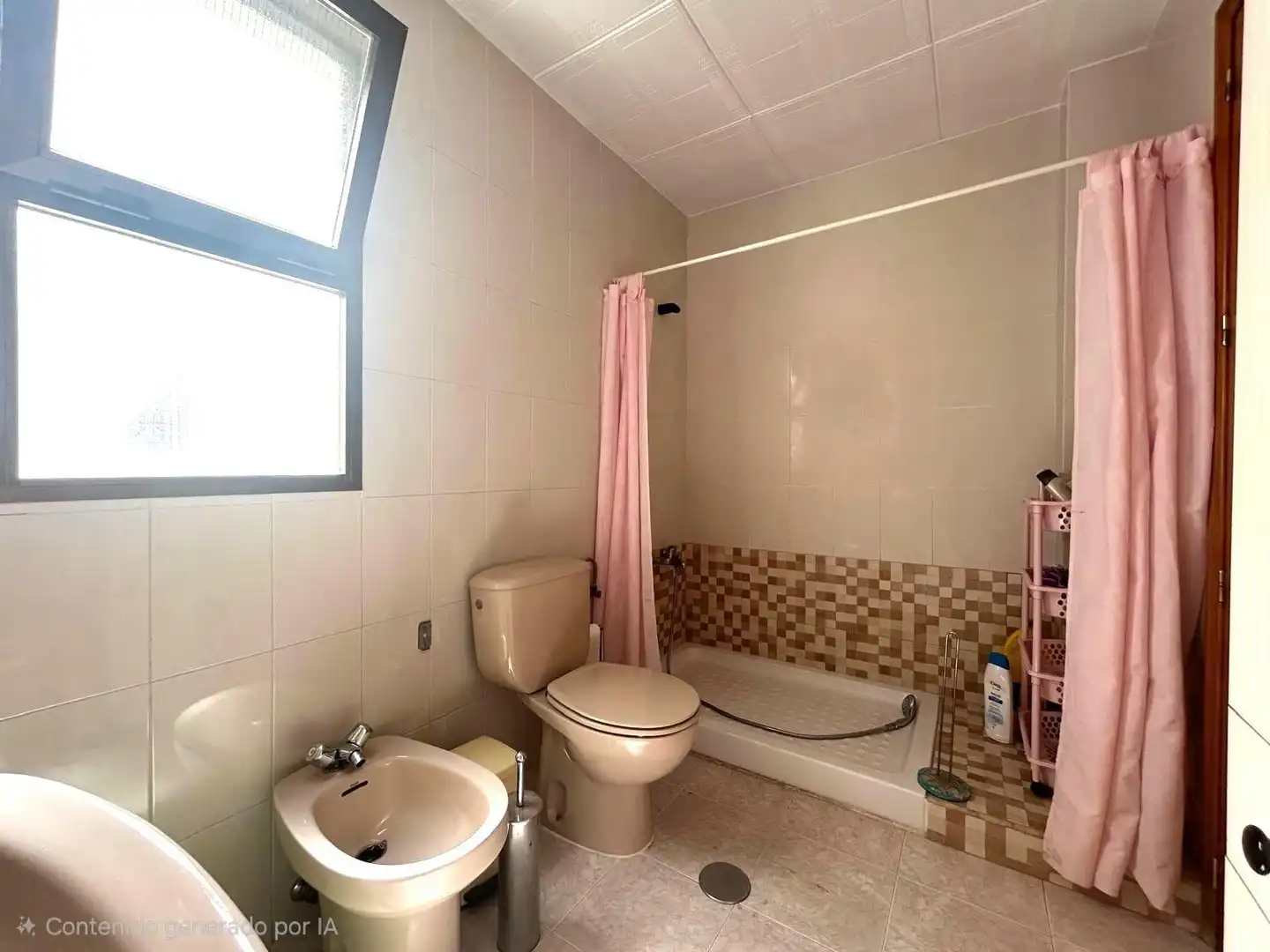 Baño de Piso en venta en El Ejido con Amueblado y Balcón