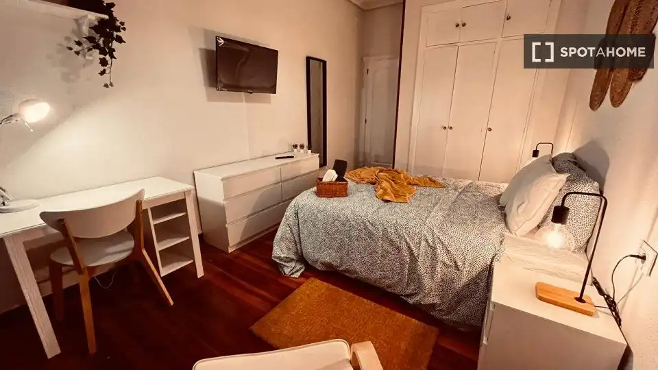 Habitación de Piso para compartir en Bilbao  con Aire acondicionado y Terraza