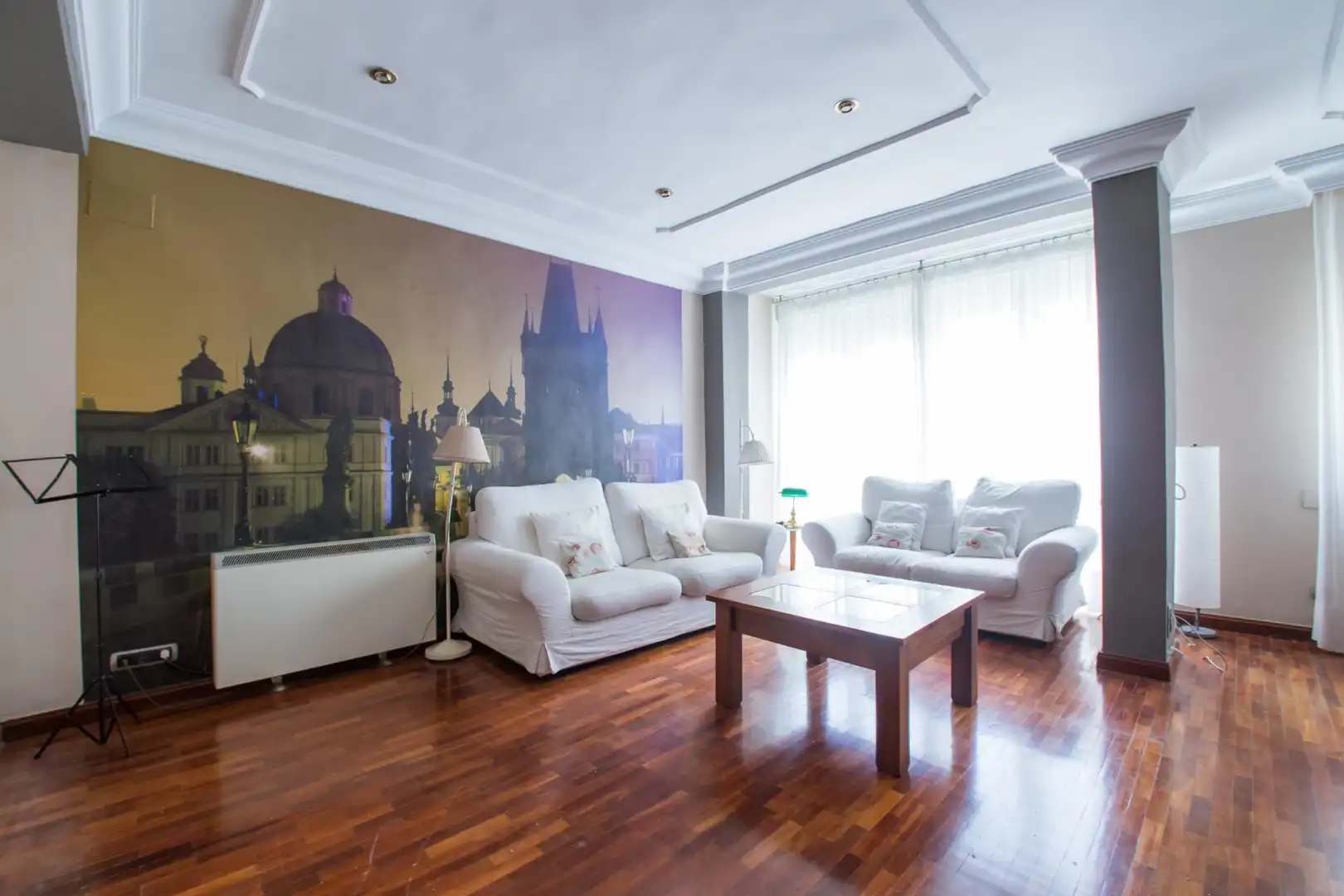 Living room of Flat for share in Granada  with Parquet flooring