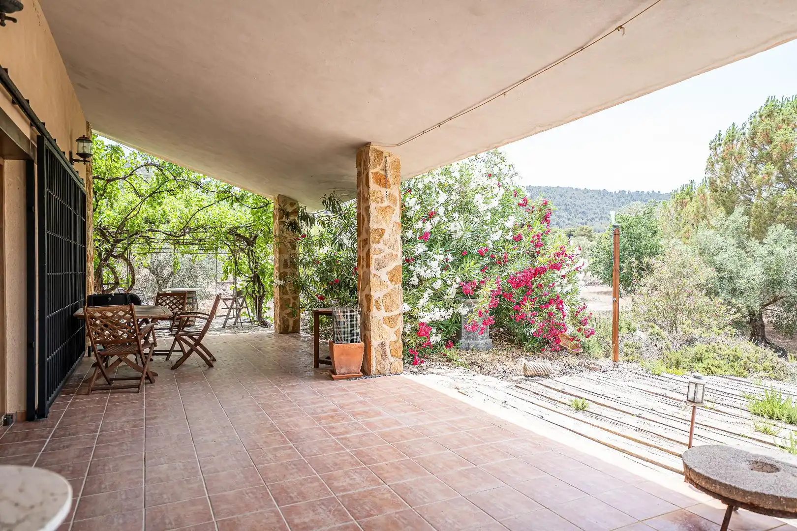 Terrassa de Finca rústica en venda en Biar amb Calefacció, Jardí privat i Terrassa