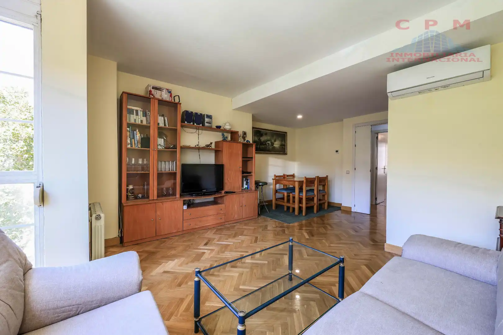 Sala de estar de Piso de alquiler en  Madrid Capital con Aire acondicionado, Calefacción y Parquet
