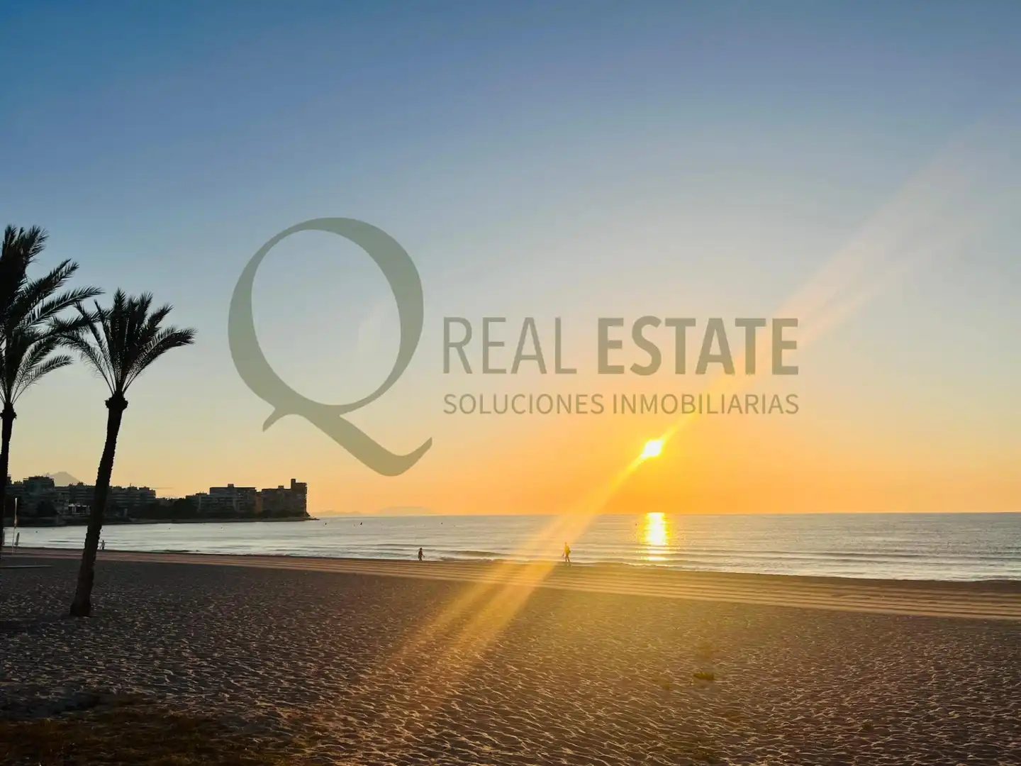 Exterior view of Flat for sale in El Campello  with Terrace, Furnished and Balcony