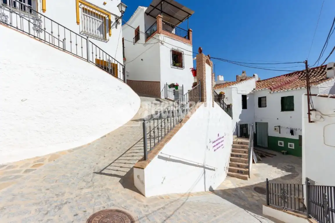 Vista exterior de Casa o chalet en venta en Almáchar