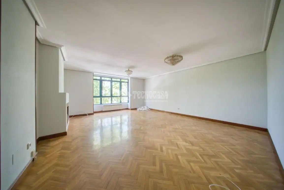 Living room of Flat for rent in Valladolid  with Heating and Community pool