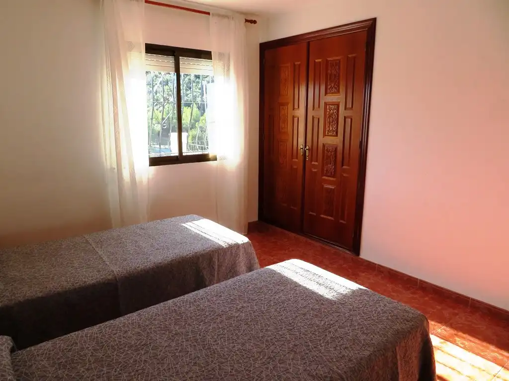 Dormitori de Casa o xalet en venda en L'Atzúbia amb Jardí privat, Terrassa i Traster