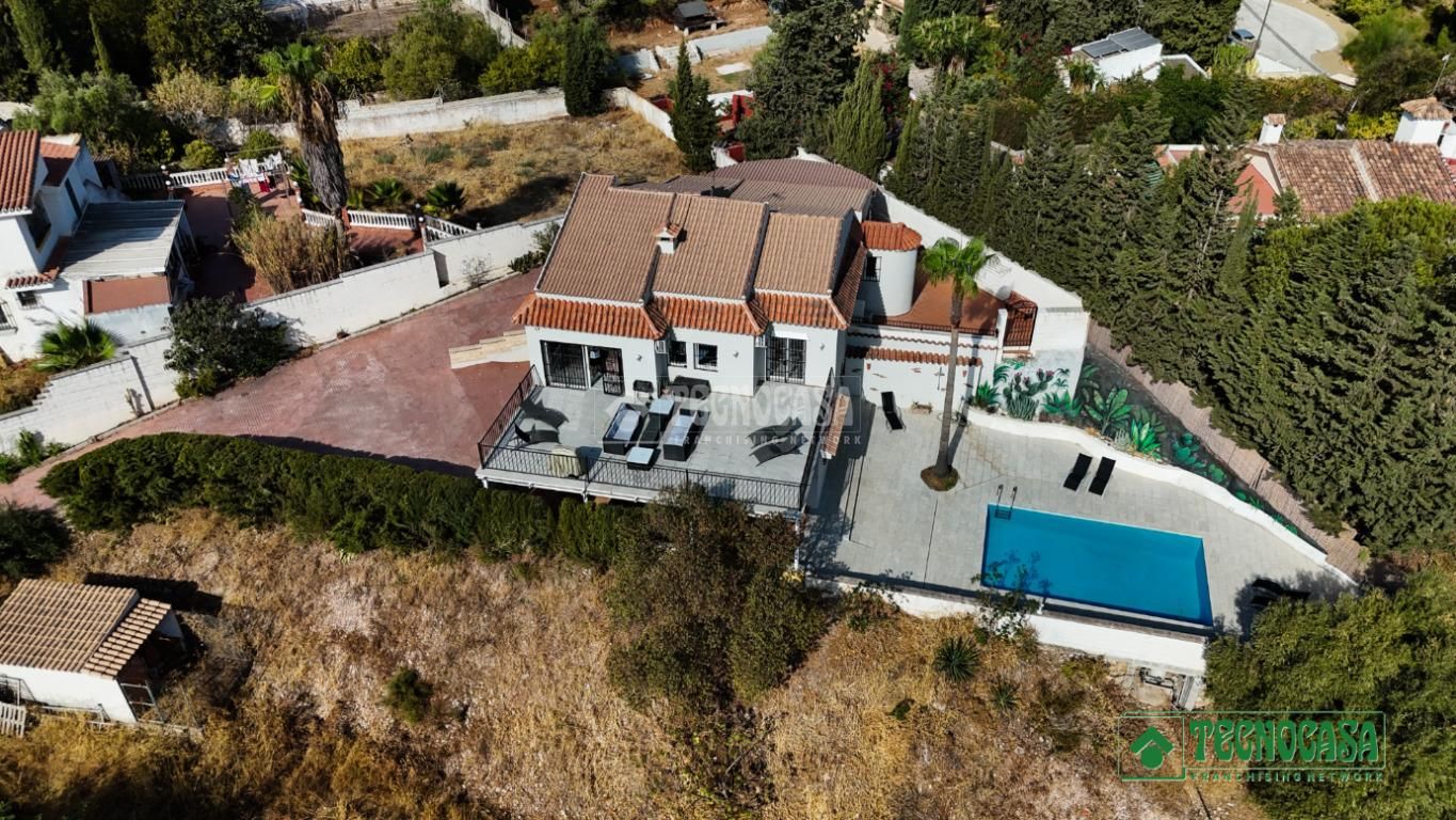 Exterior view of House or chalet for sale in Alhaurín de la Torre  with Swimming Pool