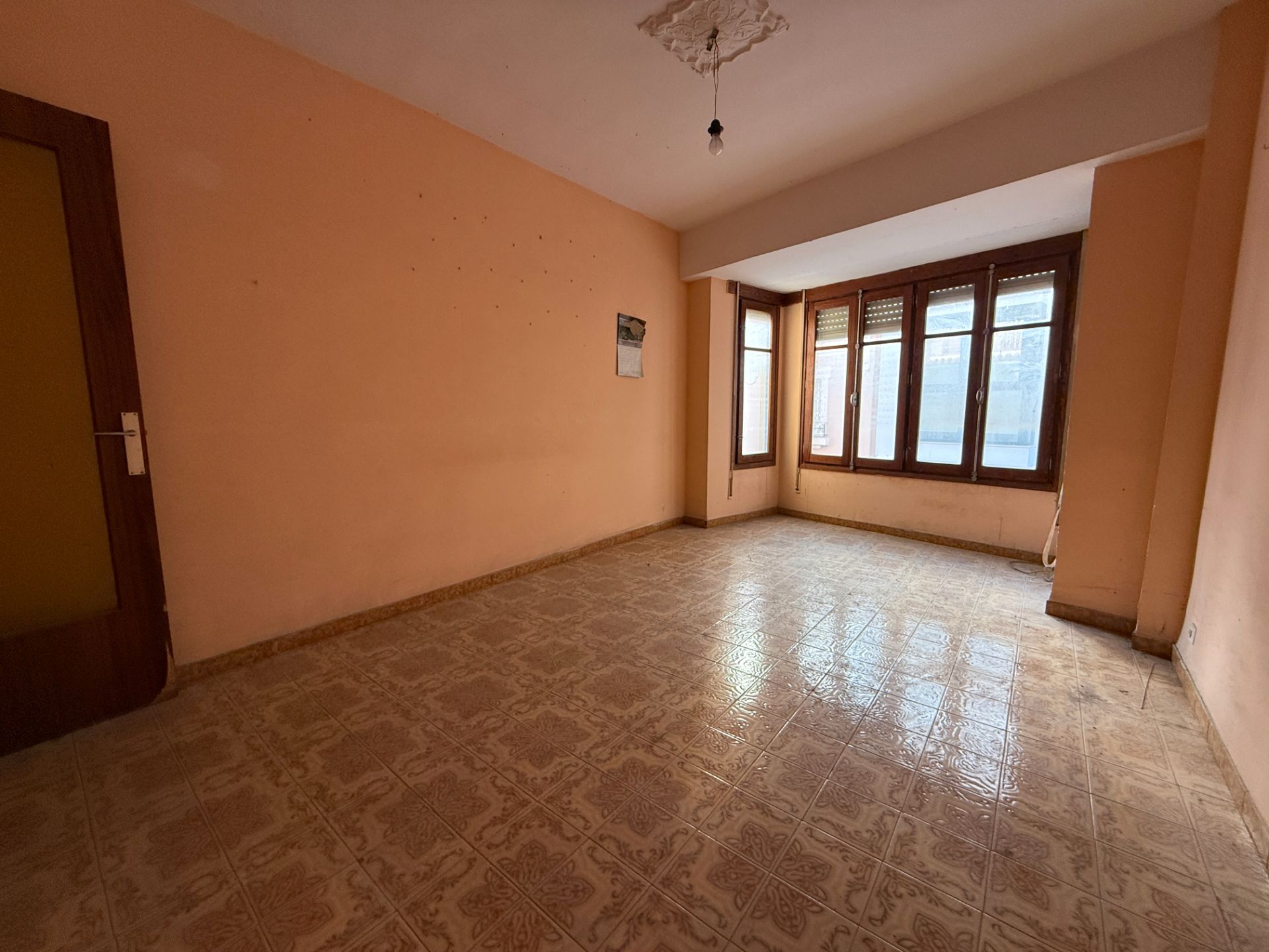 Sala d'estar de Casa adosada en venda en Castellón de la Plana / Castelló de la Plana amb Terrassa i Traster