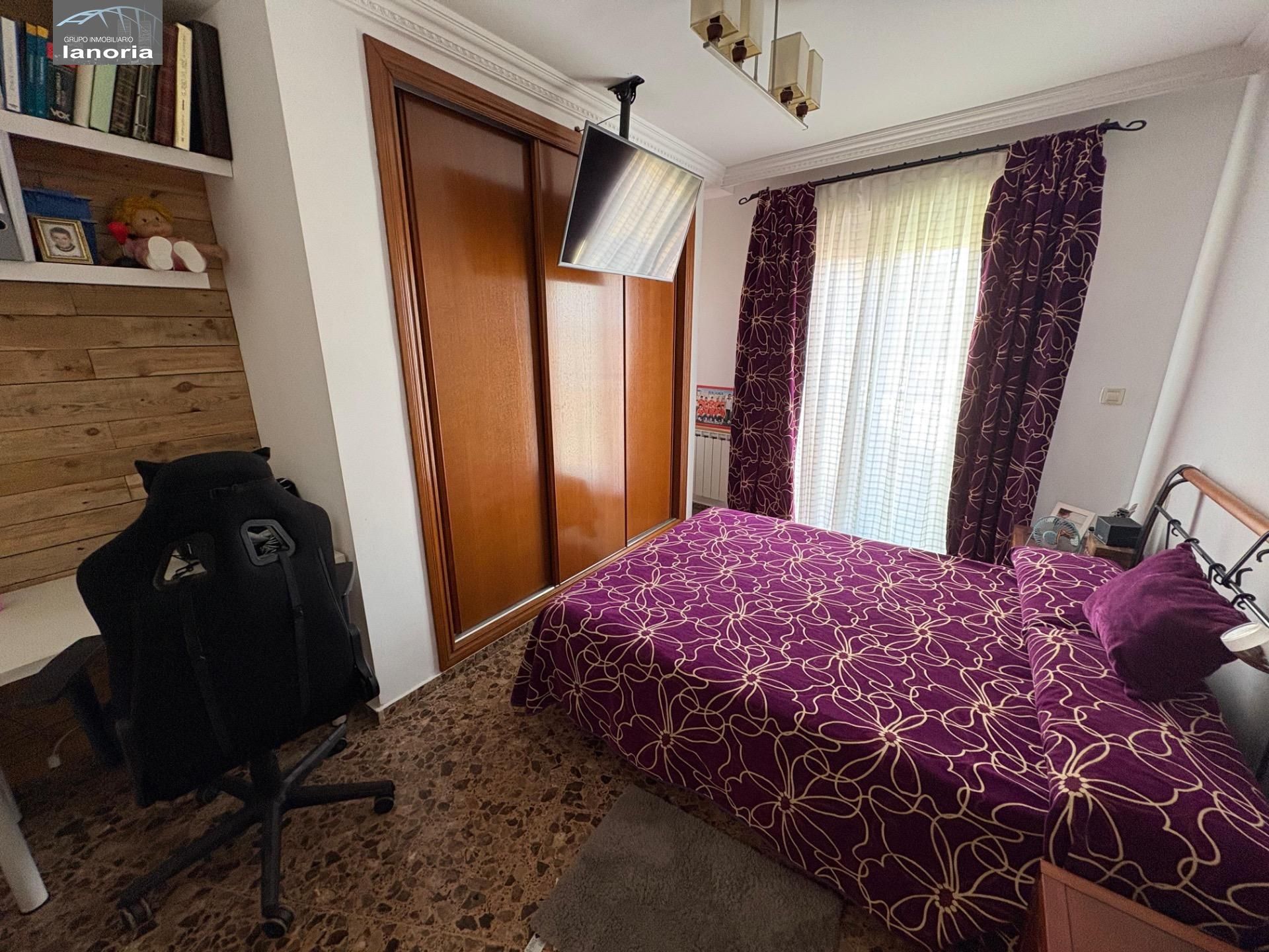 Habitación de Piso de alquiler en  Albacete Capital con Calefacción y Amueblado