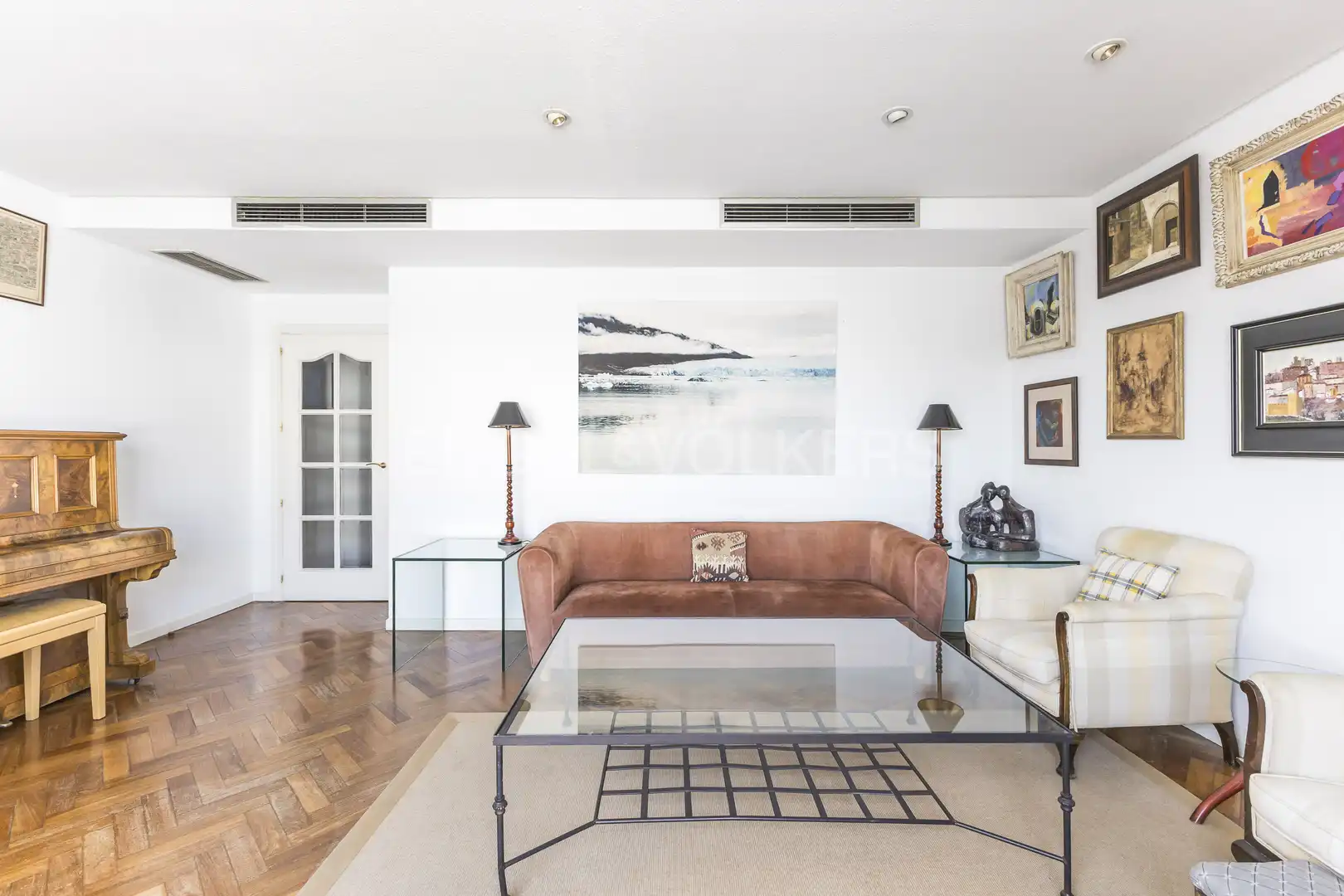 Sala d'estar de Àtic en venda en Madrid amb Aire condicionat, Calefacció i Terrassa