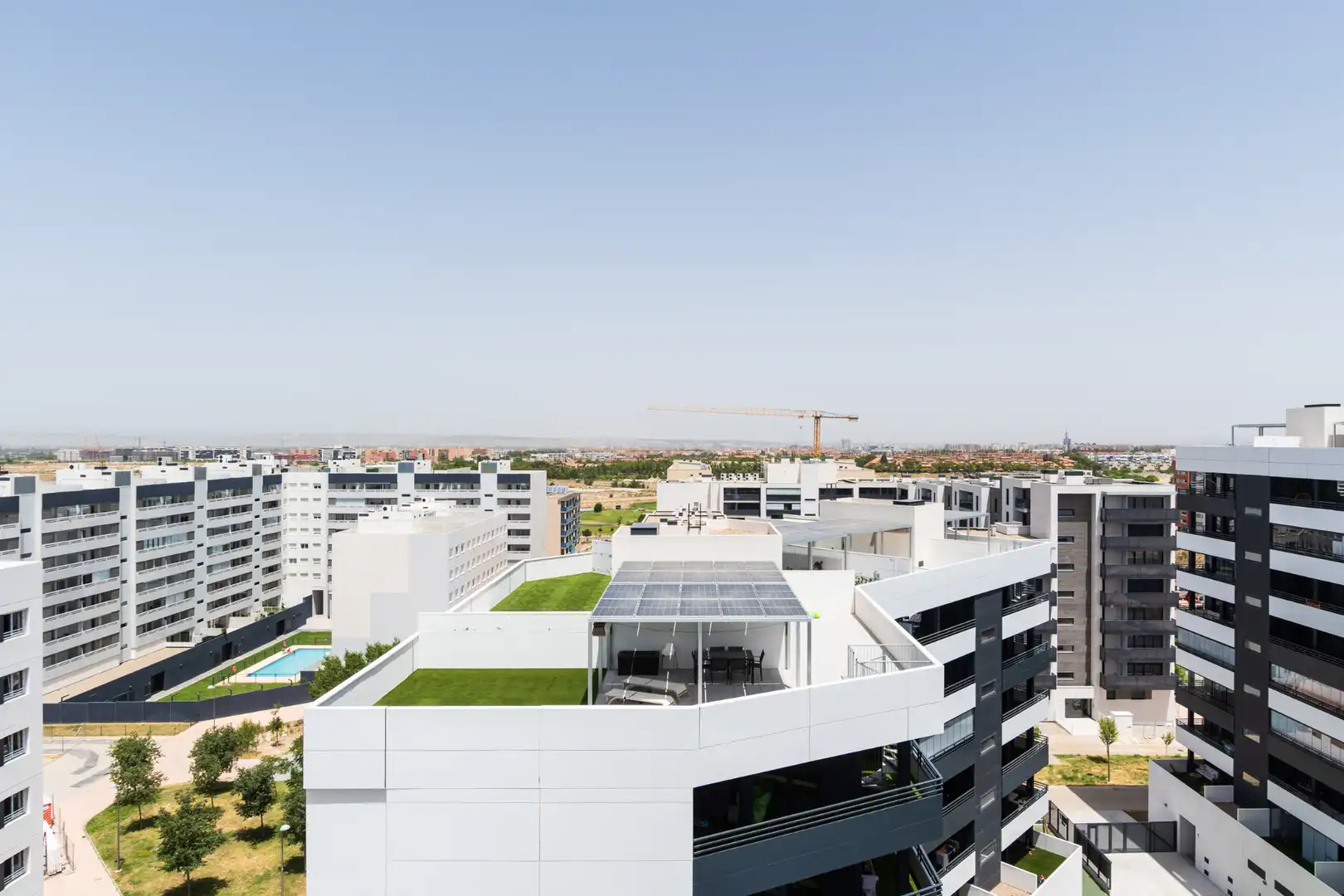 Vista exterior de Àtic en venda en Zaragoza amb Aire condicionat, Calefacció i Terrassa